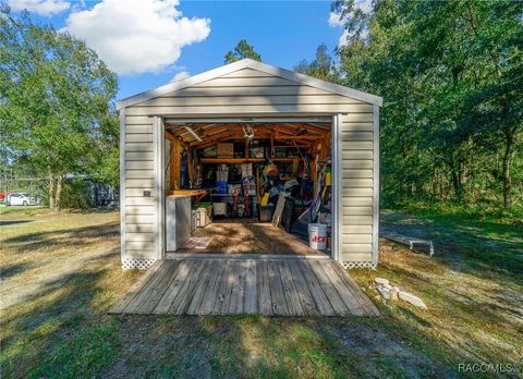 A home in Dunnellon