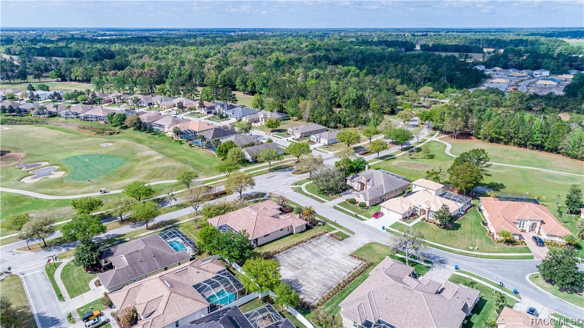 5076 Delacroix Drive, Brooksville, Florida image 6