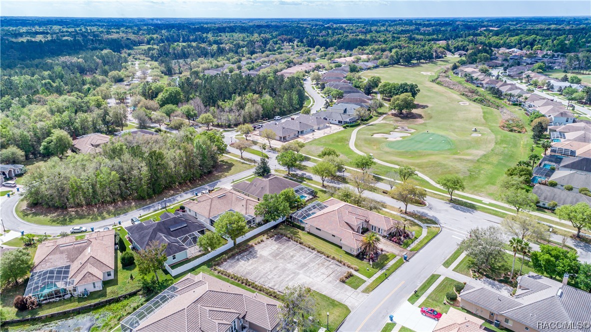 5076 Delacroix Drive, Brooksville, Florida image 7