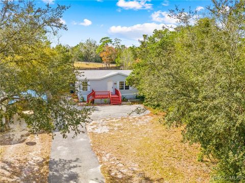 A home in Weeki Wachee