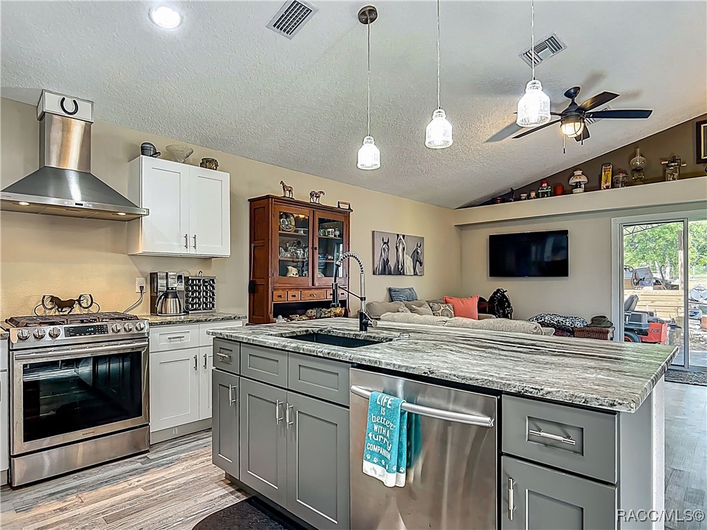 7650 SE 131st Avenue, Morriston, Florida image 9