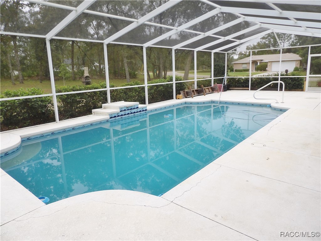 5862 N Summerfield Point