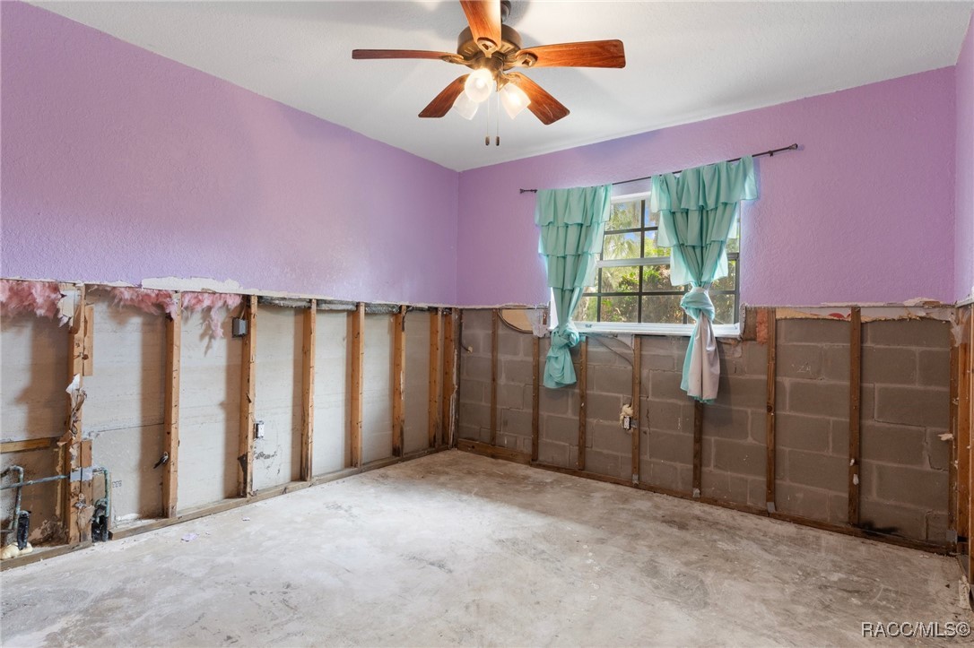 2184 N Watersedge Drive, Crystal River, Florida image 28