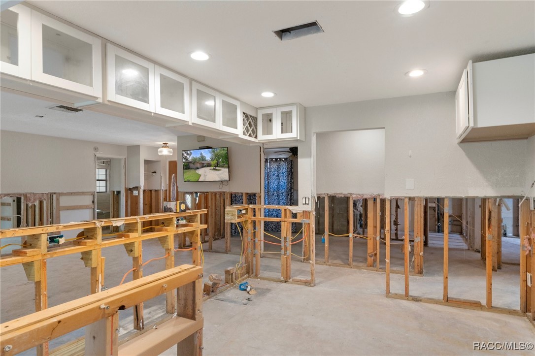 2184 N Watersedge Drive, Crystal River, Florida image 14
