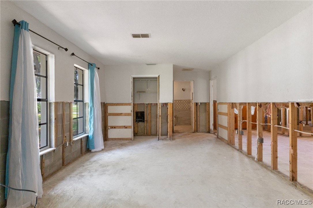 2184 N Watersedge Drive, Crystal River, Florida image 34