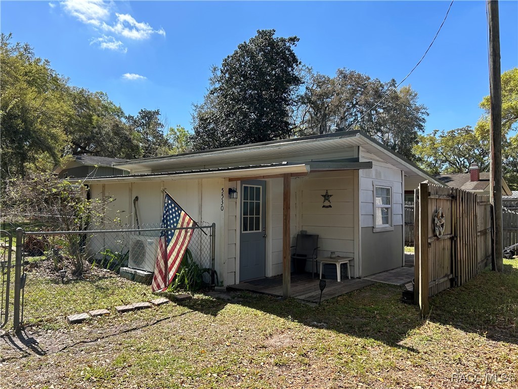 5530 S Perch Drive, Floral City, Florida image 18