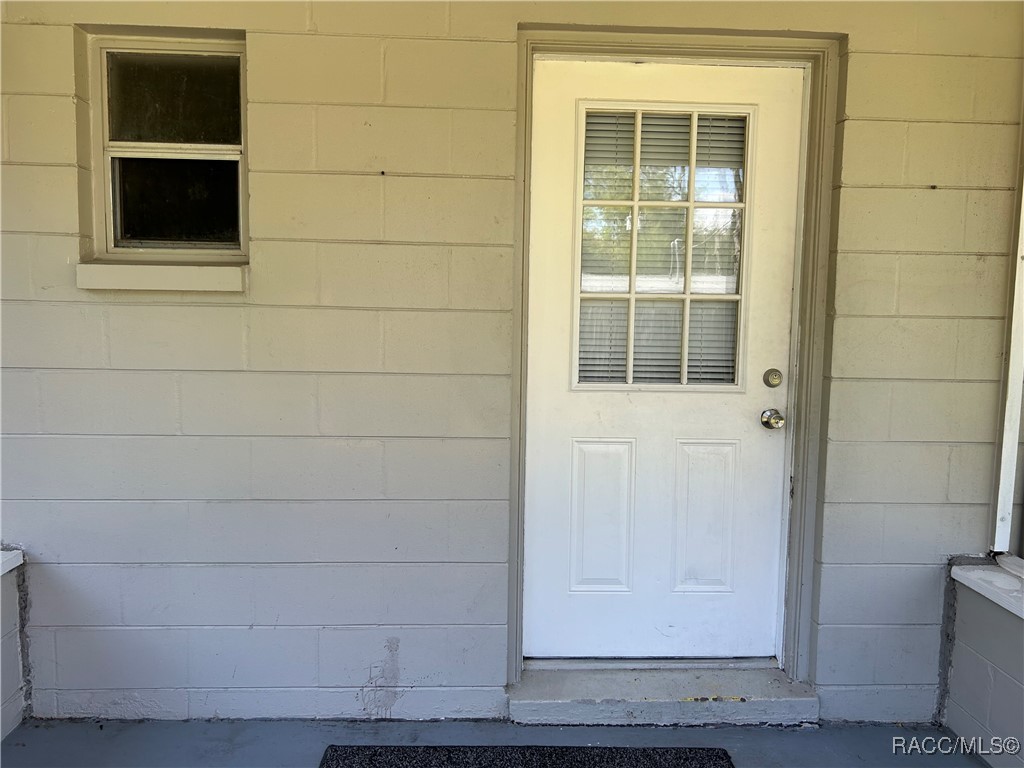 5530 S Perch Drive, Floral City, Florida image 4
