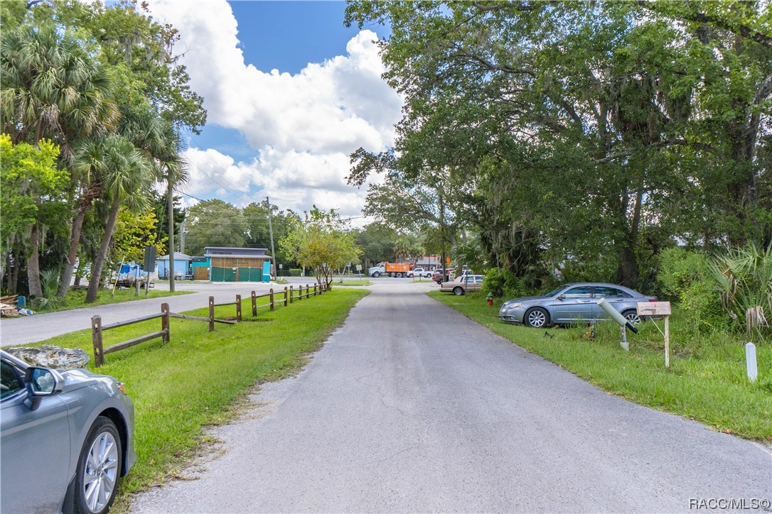 464 NE 2nd Street, Crystal River, Florida image 8