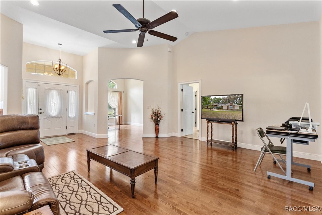 10419 N Rousseau Drive, Dunnellon, Florida image 17