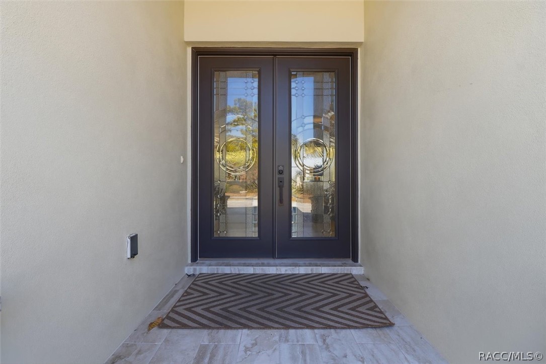 2815 N Prestwick Way