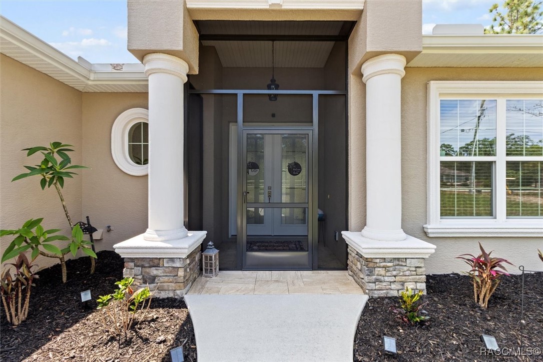 5888 W Corral Place