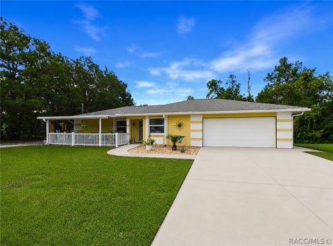 Homes For Sale - 7410 W 7 Rivers Drive<br/> Citrus County, Crystal River, FL 34429