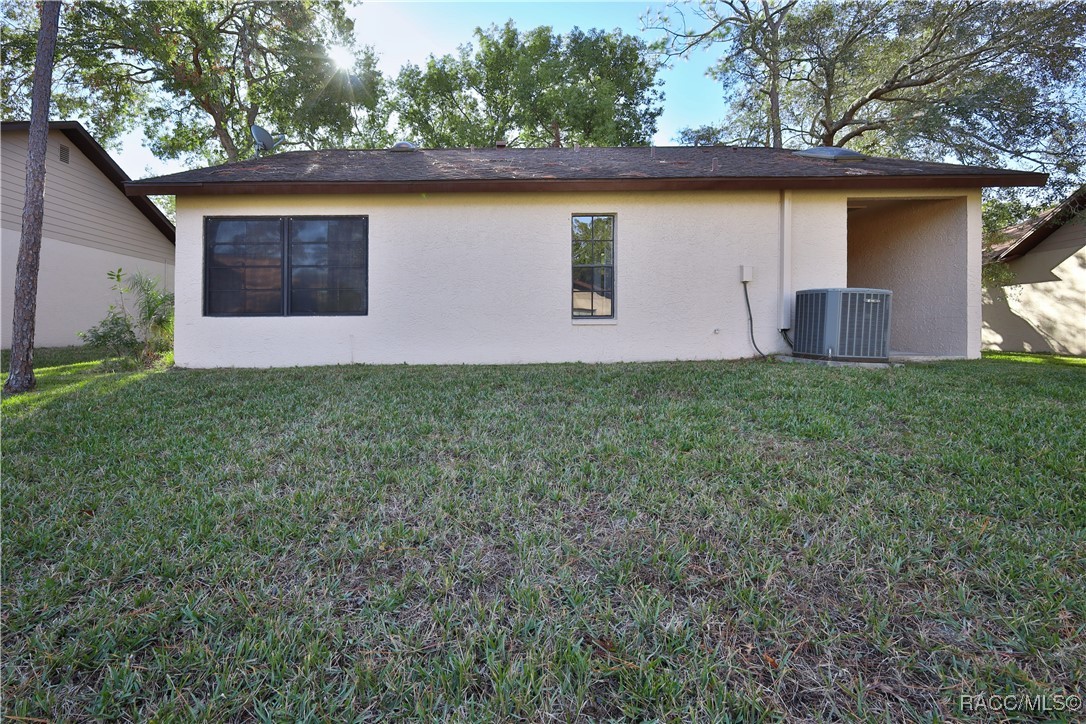 6732 Oak Cluster Circle, Spring Hill, Florida image 39