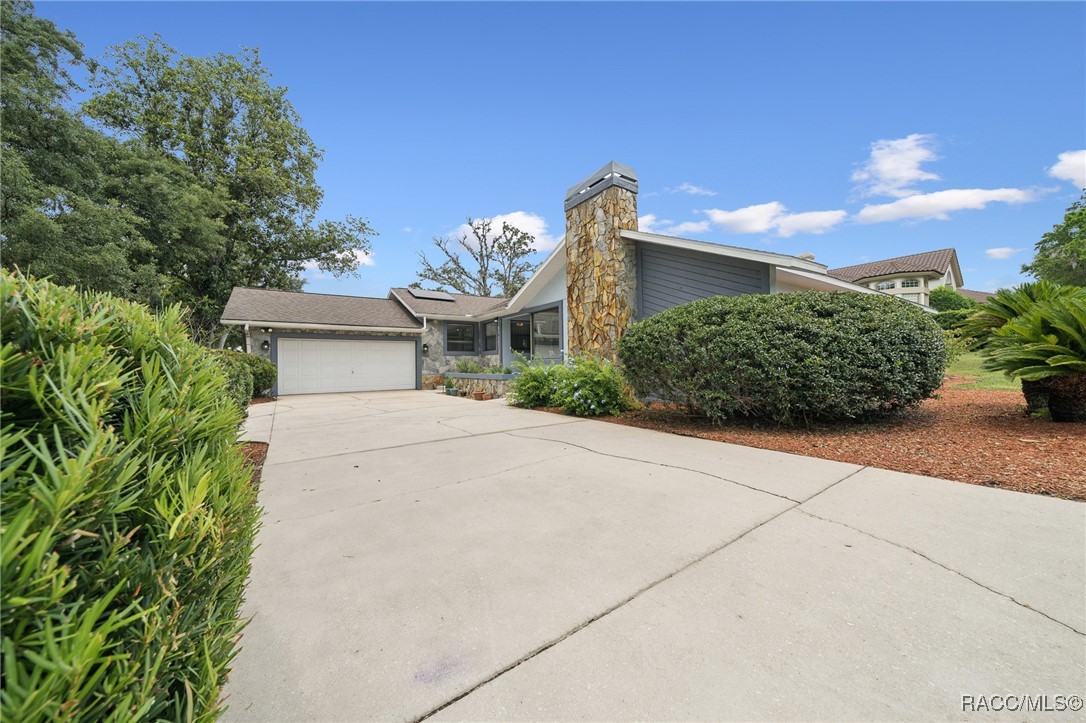 451 E Ireland Court
