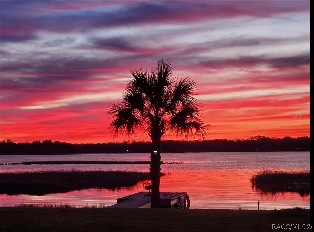 2989 N Aquaview Terrace