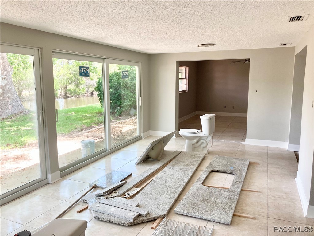 11334 W Bayshore Drive, Crystal River, Florida image 16