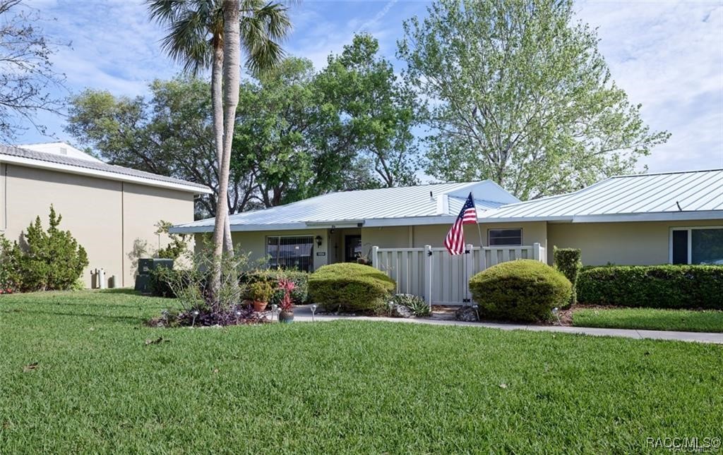 11334 W Bayshore Drive, Crystal River, Florida image 1