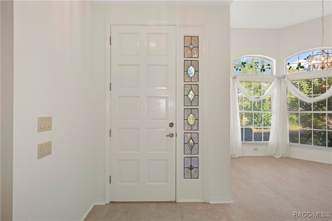 118 W Honey Palm Loop, Beverly Hills, New York image 5