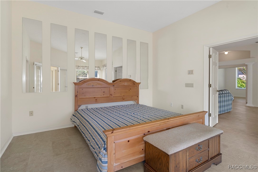 118 W Honey Palm Loop, Beverly Hills, New York image 23
