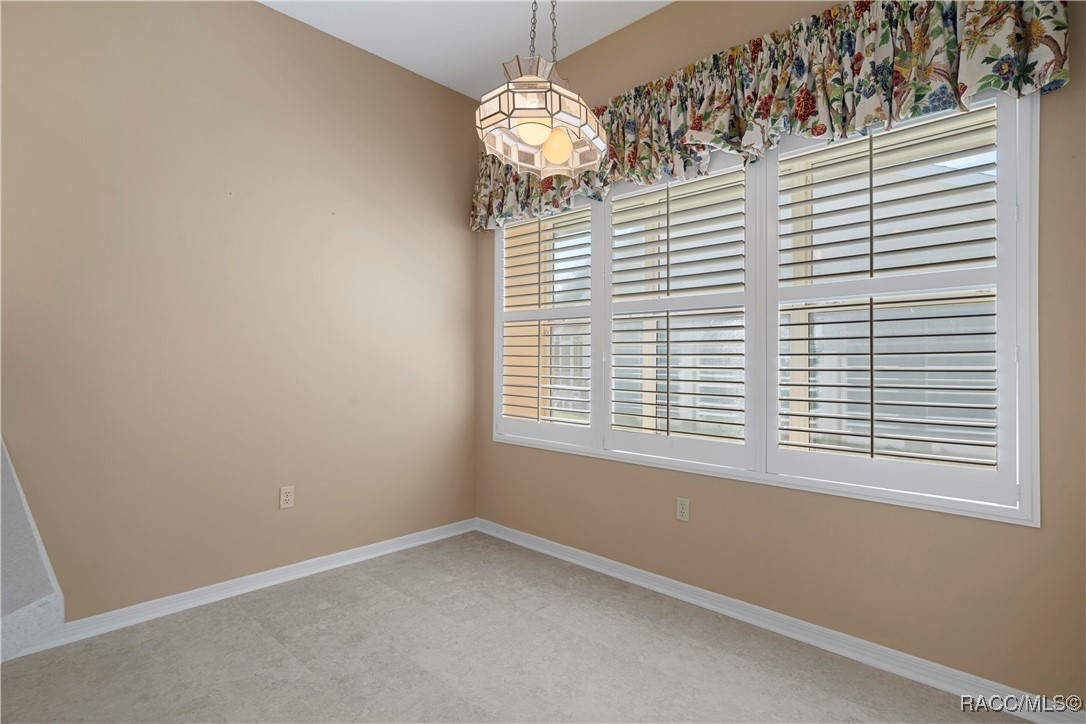 118 W Honey Palm Loop, Beverly Hills, New York image 17