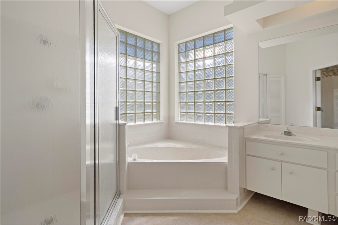 118 W Honey Palm Loop, Beverly Hills, New York image 30