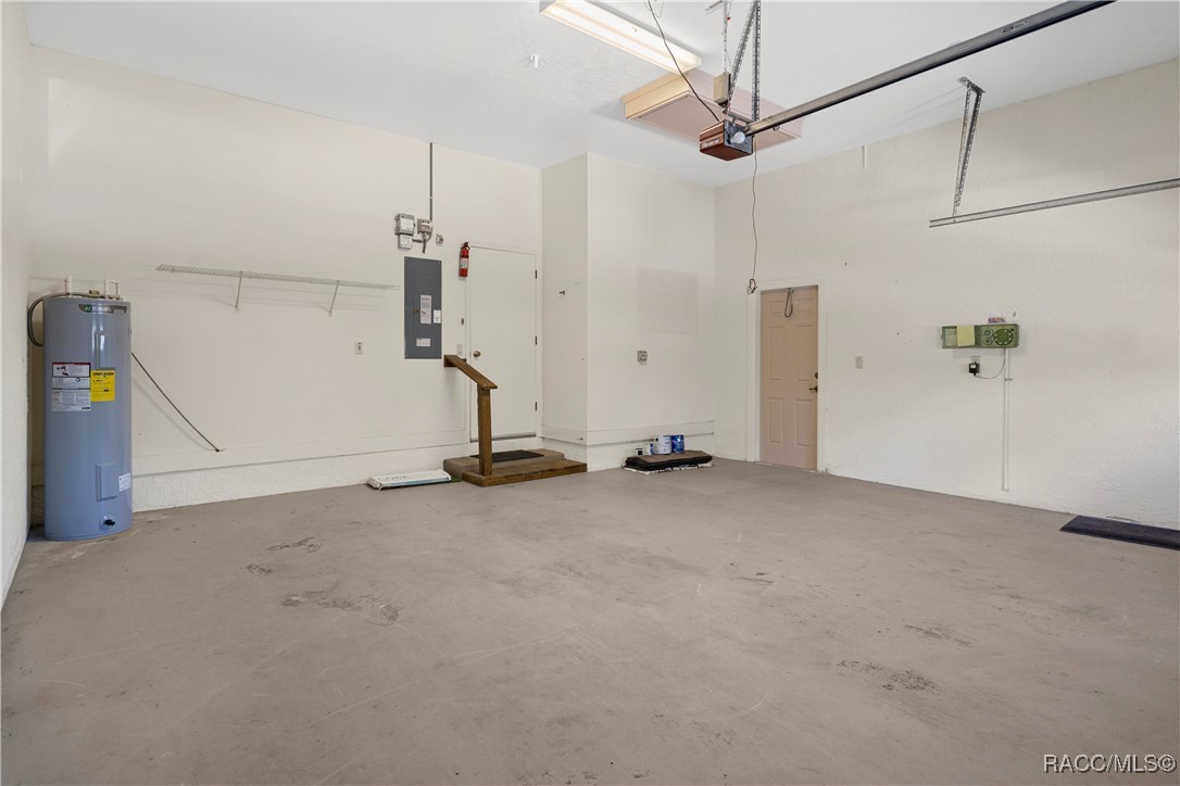 118 W Honey Palm Loop, Beverly Hills, New York image 42