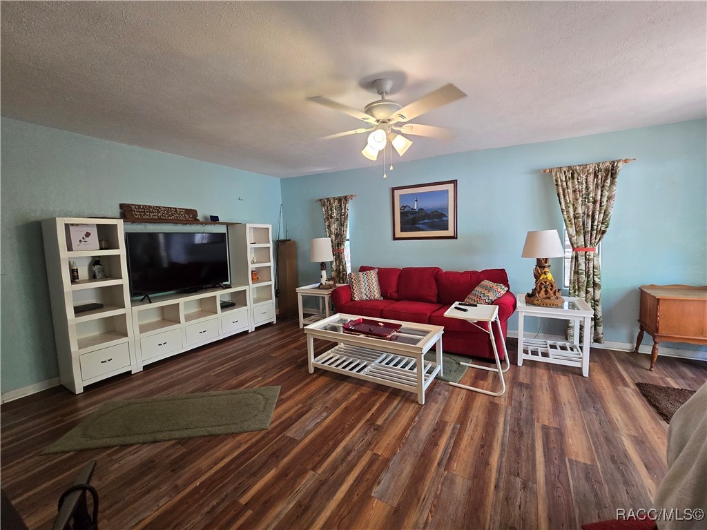 8009 E Peacock Lane, Floral City, New York image 36