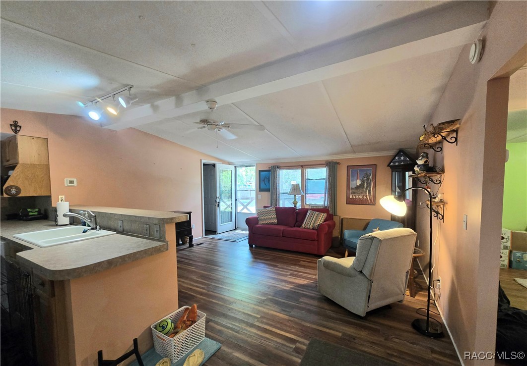 8009 E Peacock Lane, Floral City, New York image 16