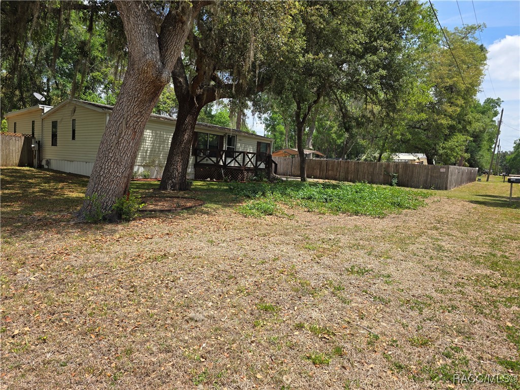 8009 E Peacock Lane, Floral City, New York image 3