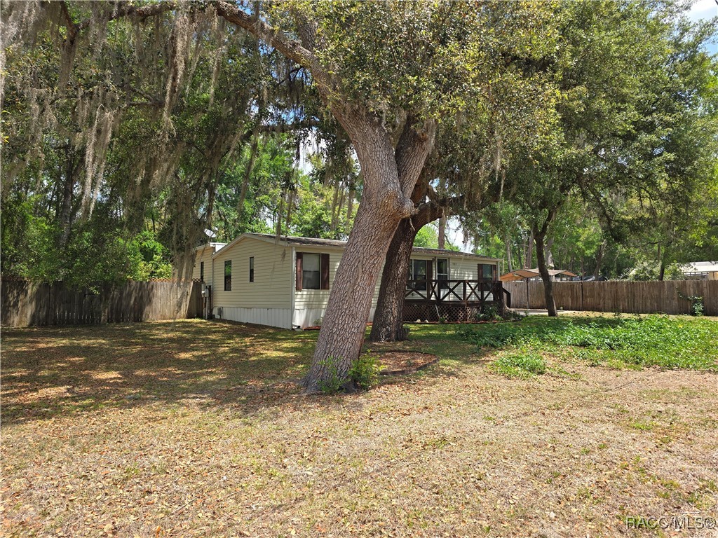 8009 E Peacock Lane, Floral City, New York image 5