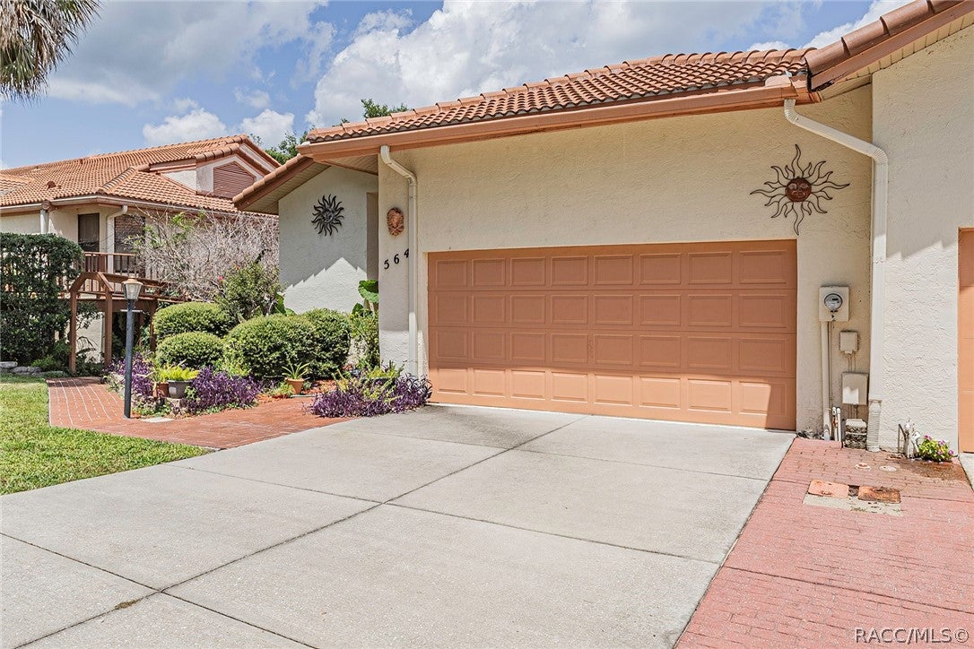 564 San Remo Circle