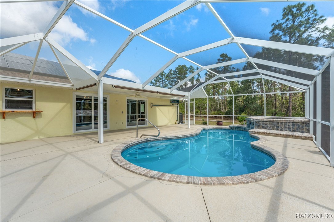 5851 N Hazelwood Drive, Beverly Hills, New York image 37