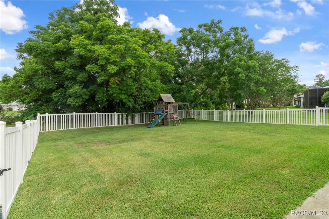 3049 N Folkestone Loop, Hernando, New York image 8