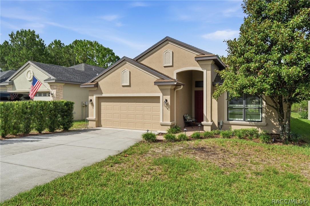 1538 W Sola Vista Path