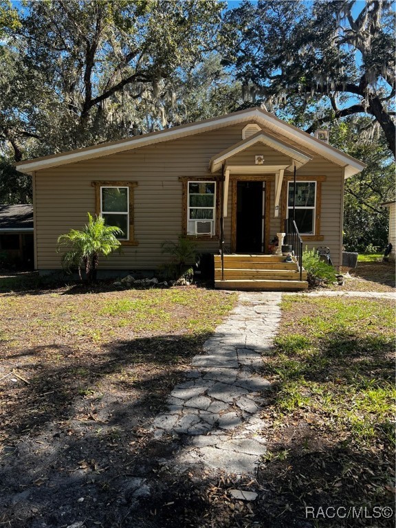 12 61 Street, Yankeetown, Florida image 1