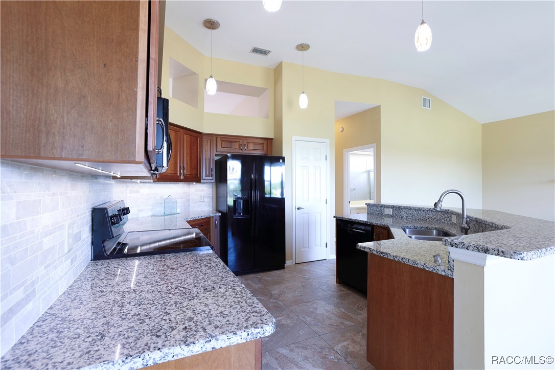 297 W Rexford Drive, Beverly Hills, New York image 18