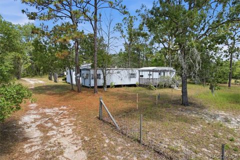 Mobile Home For Sale - 4675 W Roses Court<br/> Homosassa, FL 34446