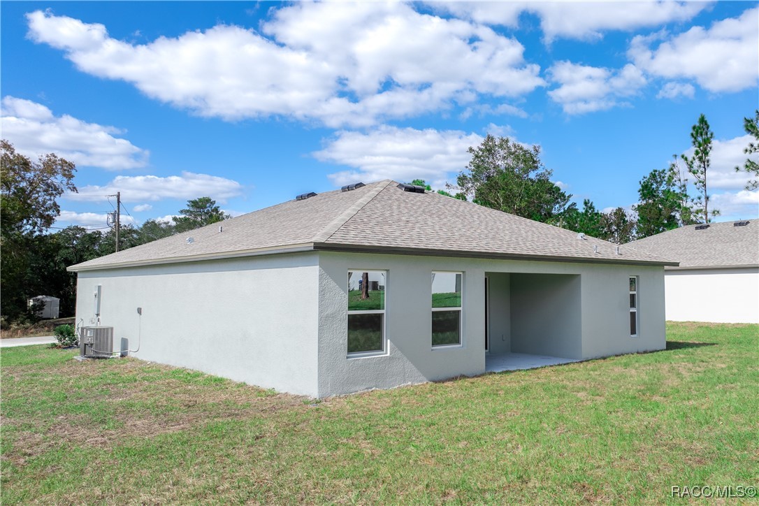 7562 N Primrose Drive, Citrus Springs, Florida image 2