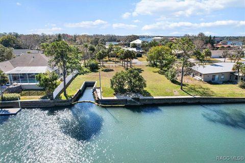 731 SE 1st Court Crystal River FL 34429