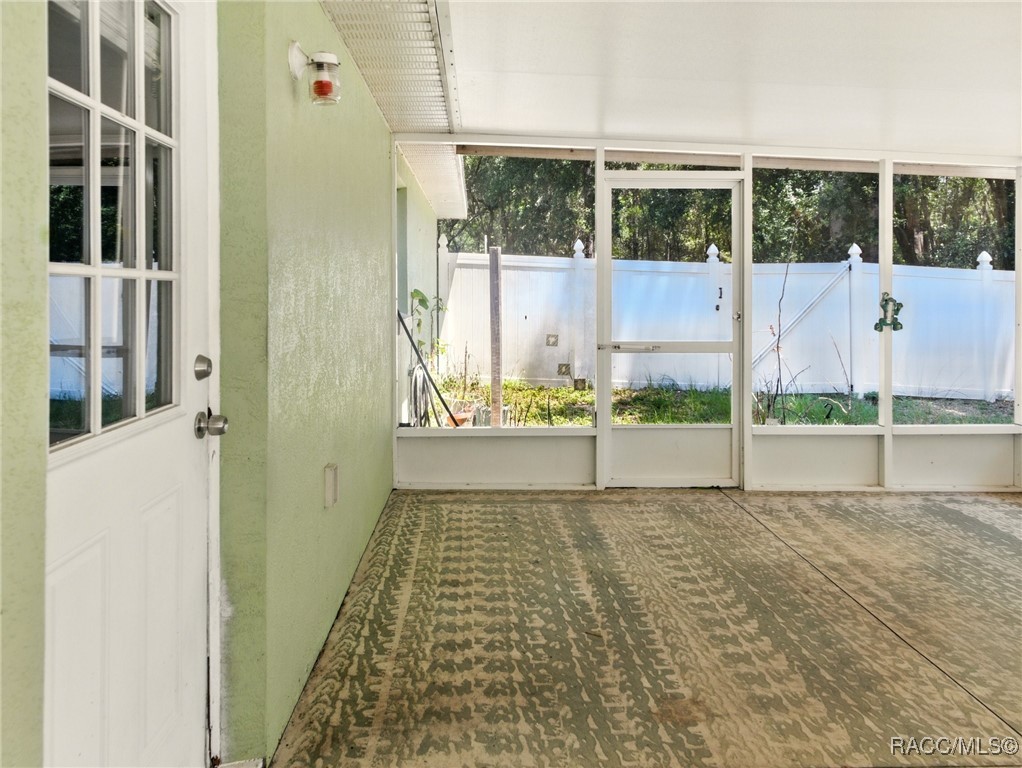 8599 N Messina Loop, Crystal River, Florida image 4