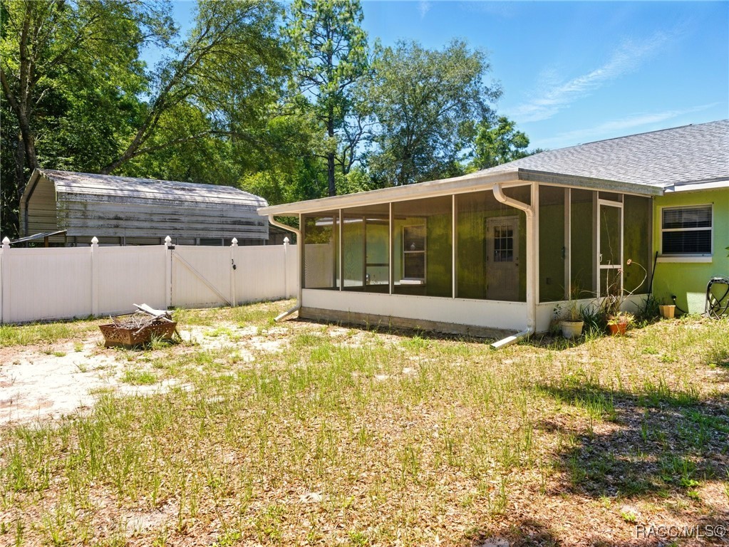 8599 N Messina Loop, Crystal River, Florida image 3