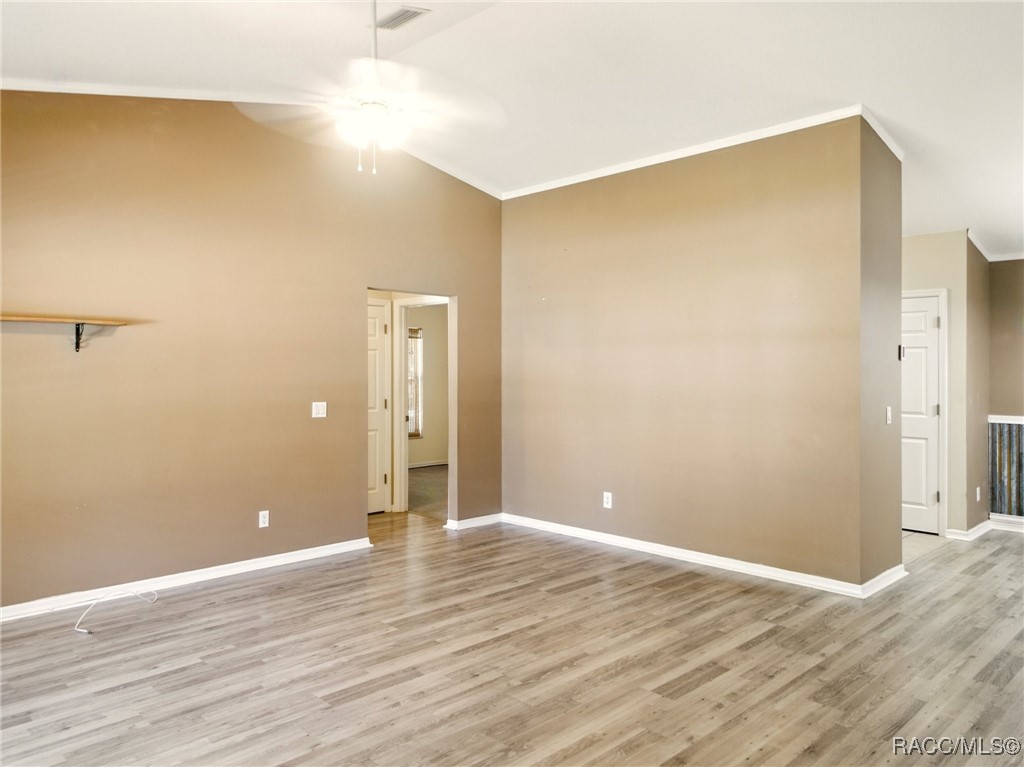 8599 N Messina Loop, Crystal River, Florida image 5