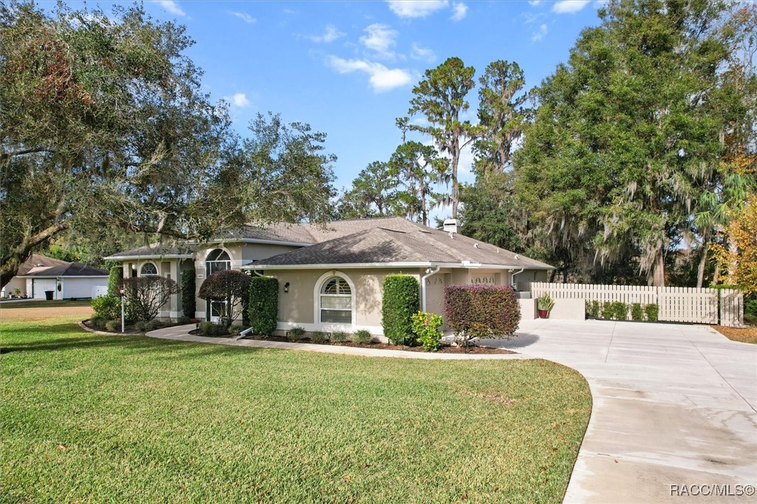 11870 N Bluff Cove Path, Dunnellon, Florida image 46