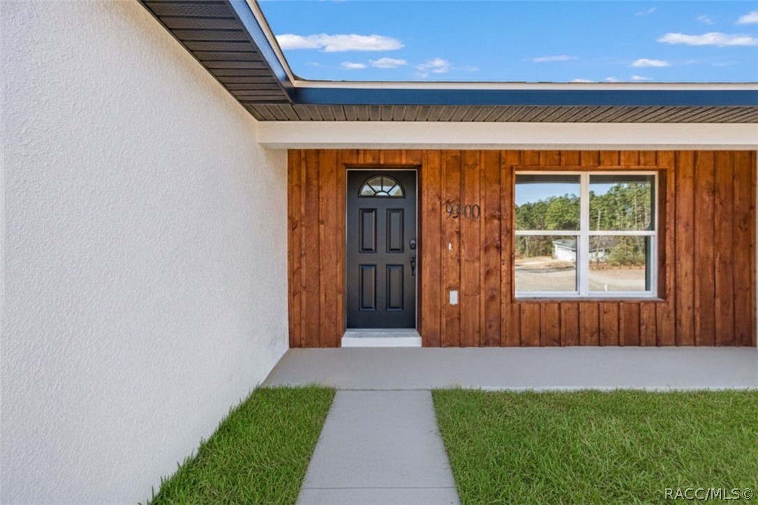 9300 N Satinwood Terrace