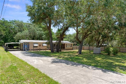 Mobile Home For Sale - 8343 S Cove Point<br/> Citrus County, Floral City, FL 34436