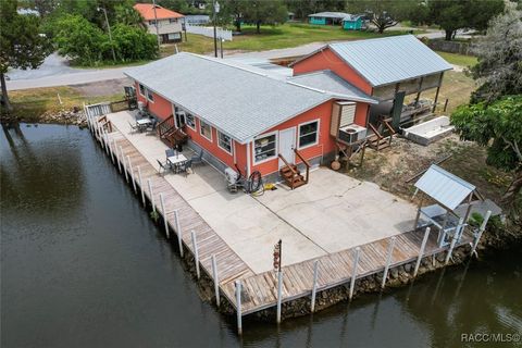 2156 S Waterman Drive Crystal River FL 34429
