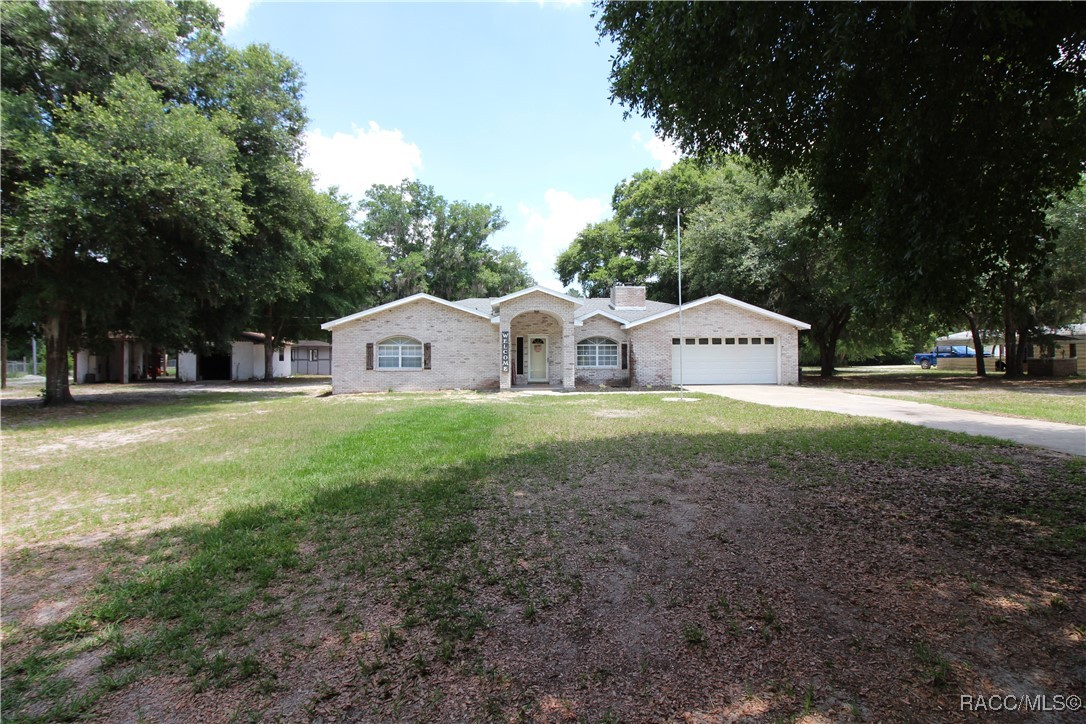 7190 W Roberts Court, Crystal River, Florida image 2