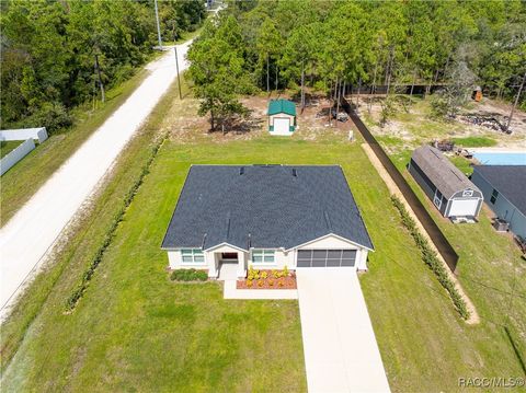 A home in Weeki Wachee