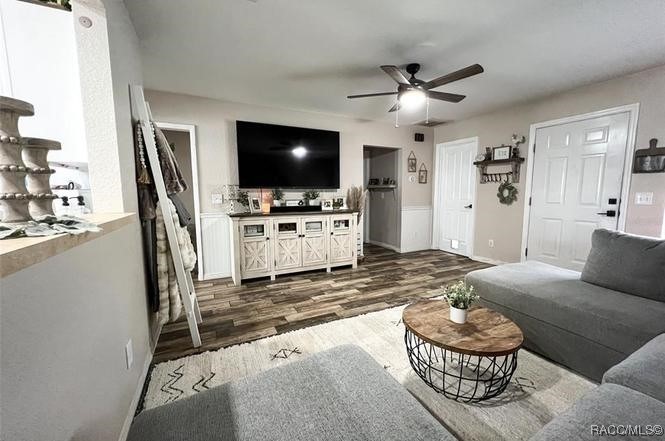 2129 N Pine Cone Avenue