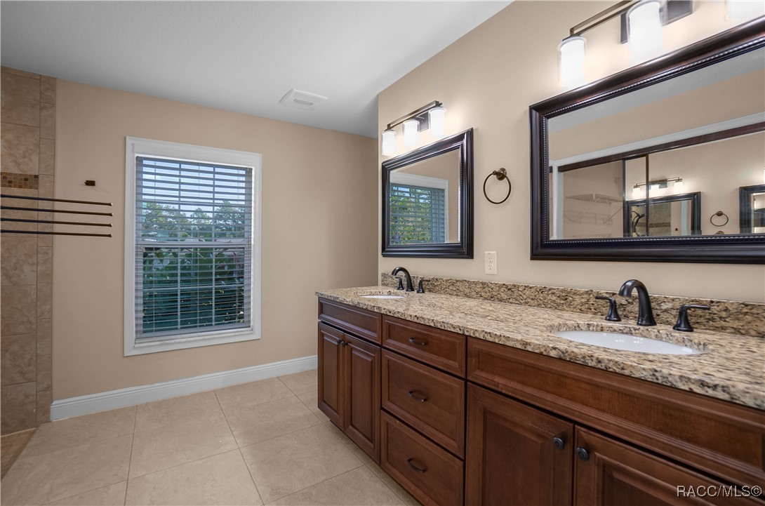 5652 N Summerfield Point, Citrus Springs, Florida image 18